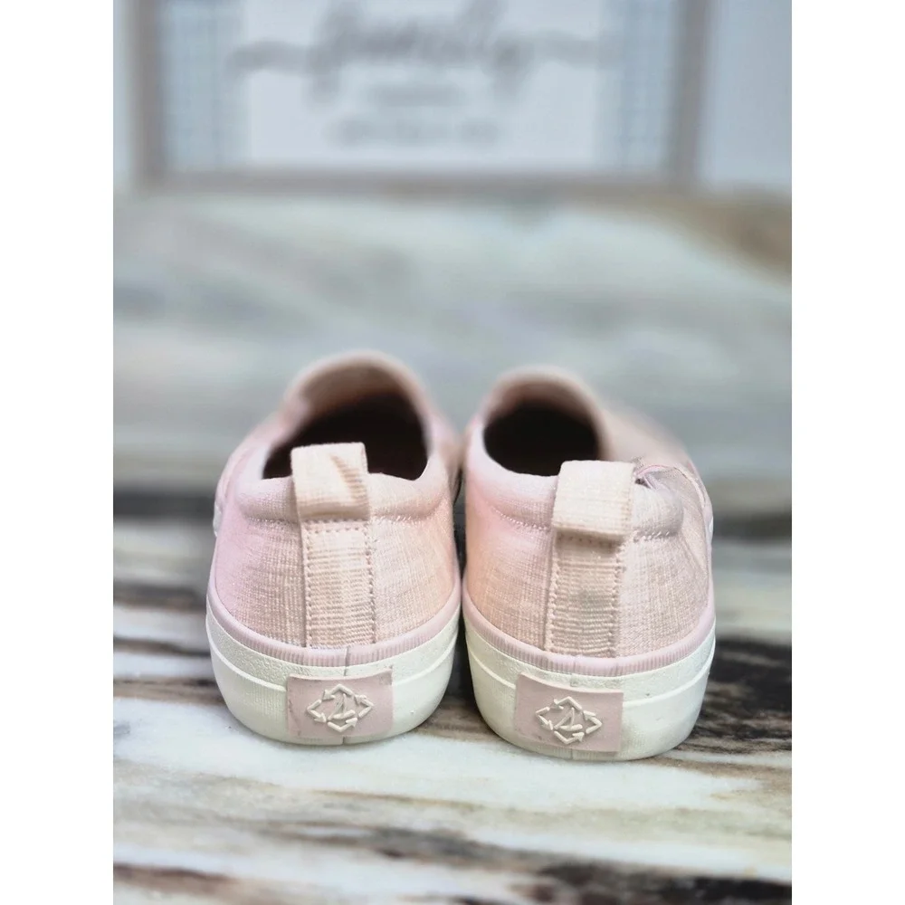 Sperry Crest Light Pink Slip On Sneakers  Womens 7 Comfort Beach Coastal Preppy
